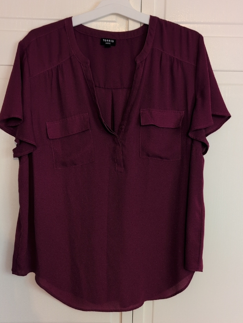 Torrid Harper Flutter Sleeve V-neck Blouse In Dark Magenta Size 2/20